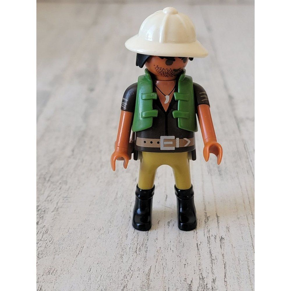 Geobra 2000‎ Ranger guy Man toy figures Safari